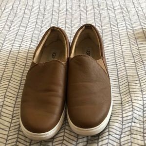 UGG women’s slip on size 11